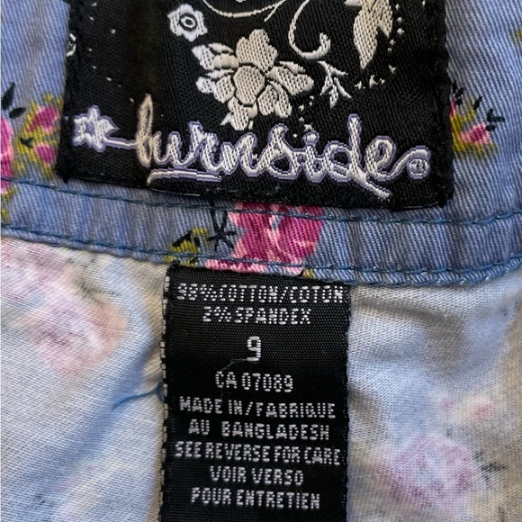 burnside teen size 9 dainty floral printed cotton shorts w zip and button front - Picture 6 of 10